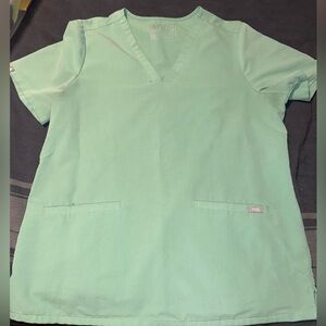 Figs scrub top